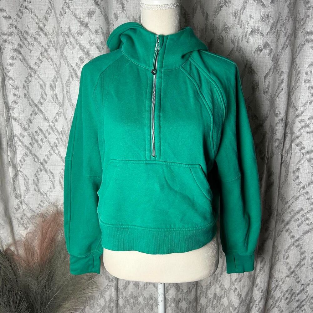 Lululemon Women's Green Hoodie